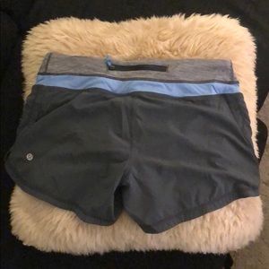 Lululemon shorts size 6